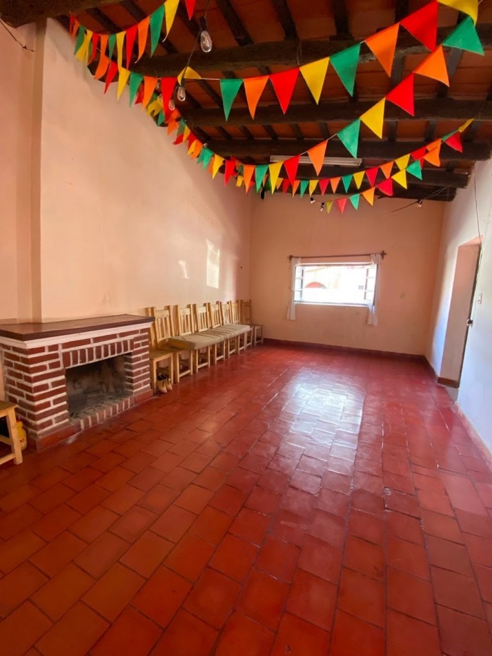 EXCLUSIVO TERRENO CON CASA ANTIGUA EN VENTA A SOLO 3 CUADRAS DE PLAZA PRINCIPAL DE CAFAYATE