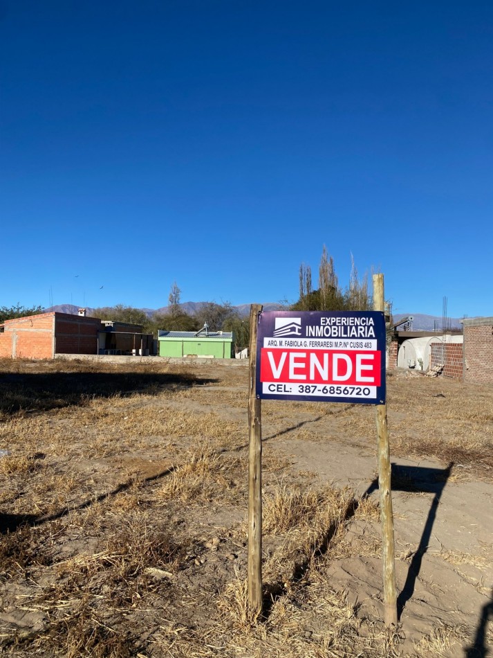 7 Lotes a la venta en Barrio Los Aromas